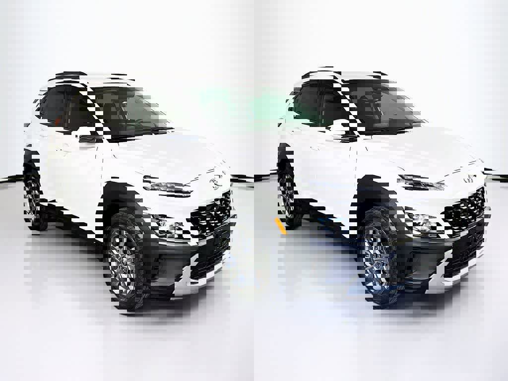 Used 2022 Hyundai Kona SEL w/ Cargo Package image 23