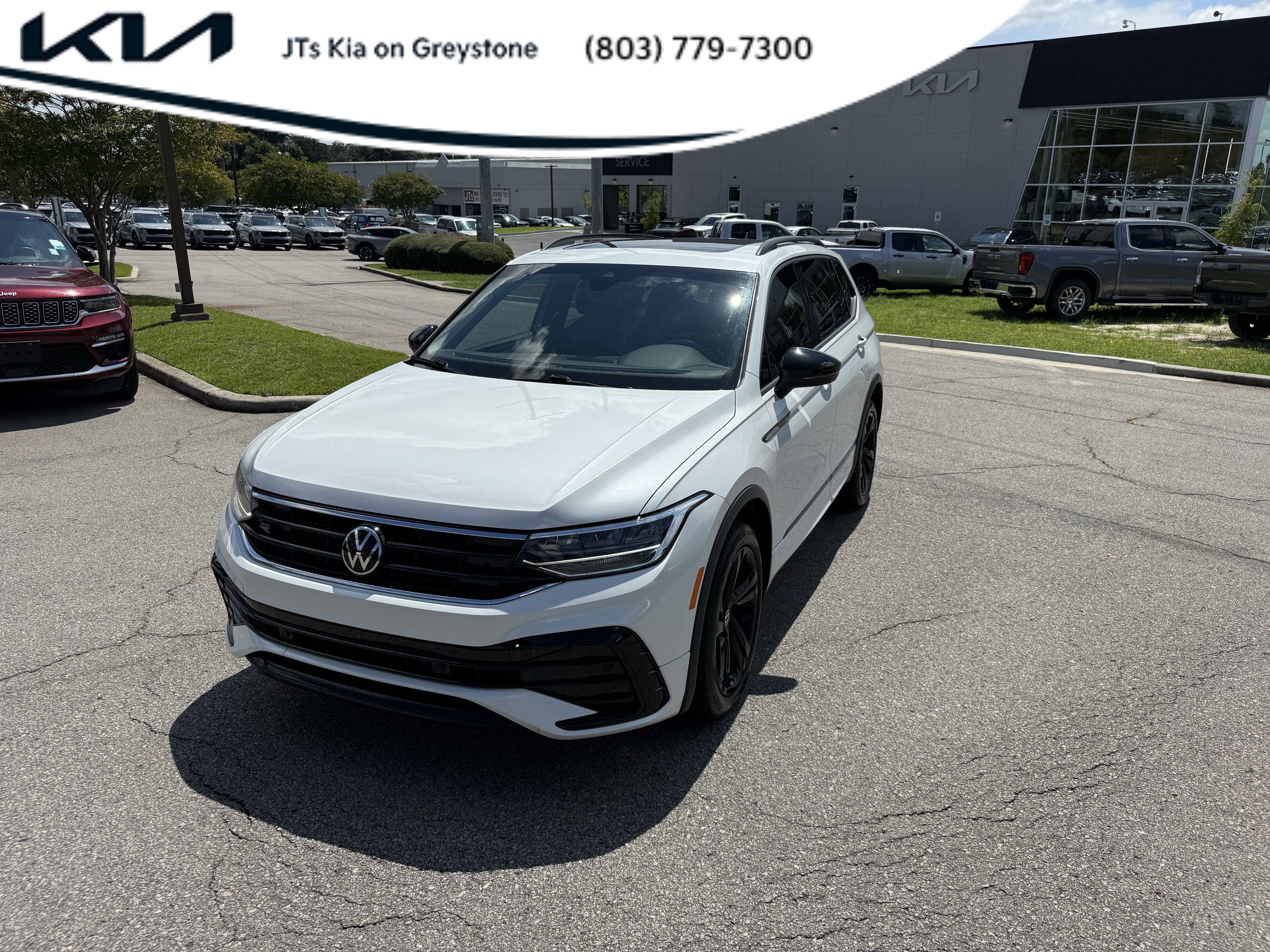 Used 2023 Volkswagen Tiguan SE R-Line