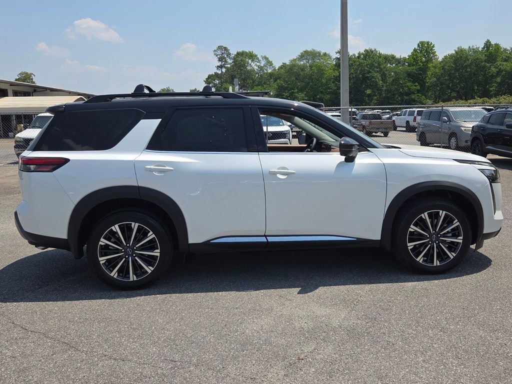 New 2026 Nissan Pathfinder Platinum AWD/4WD image 11