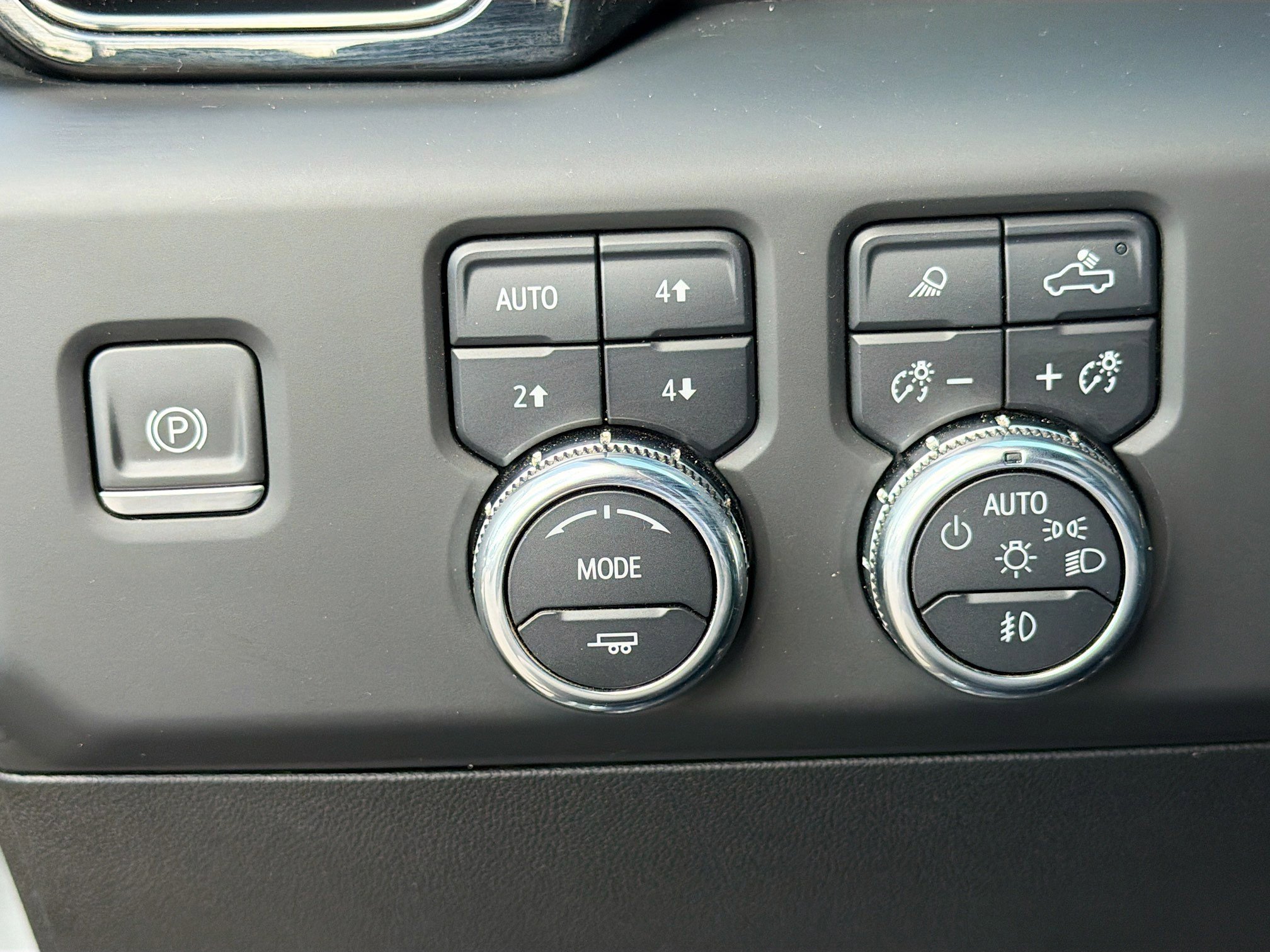 Used 2024 GMC Sierra 1500 AT4 w/ AT4 Preferred Package AWD/4WD image 33