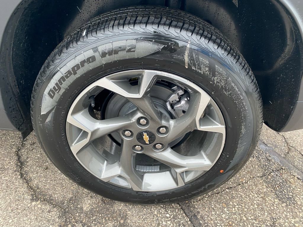 New 2026 Chevrolet Trax LT w/ Sunroof Package image 28