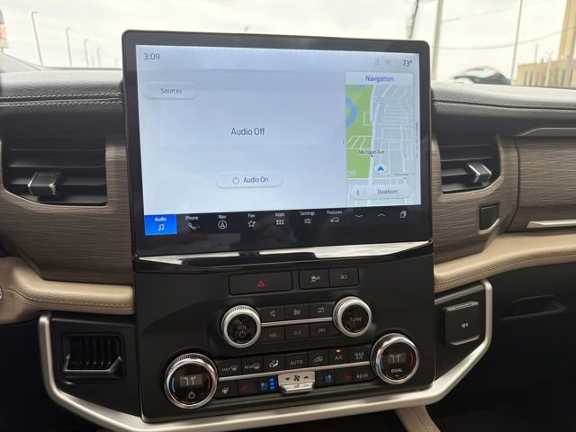 Used 2022 Ford Expedition Max Limited image 22
