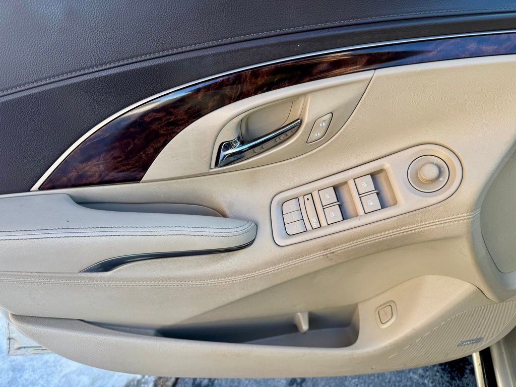 Used 2014 Buick LaCrosse Leather image 17