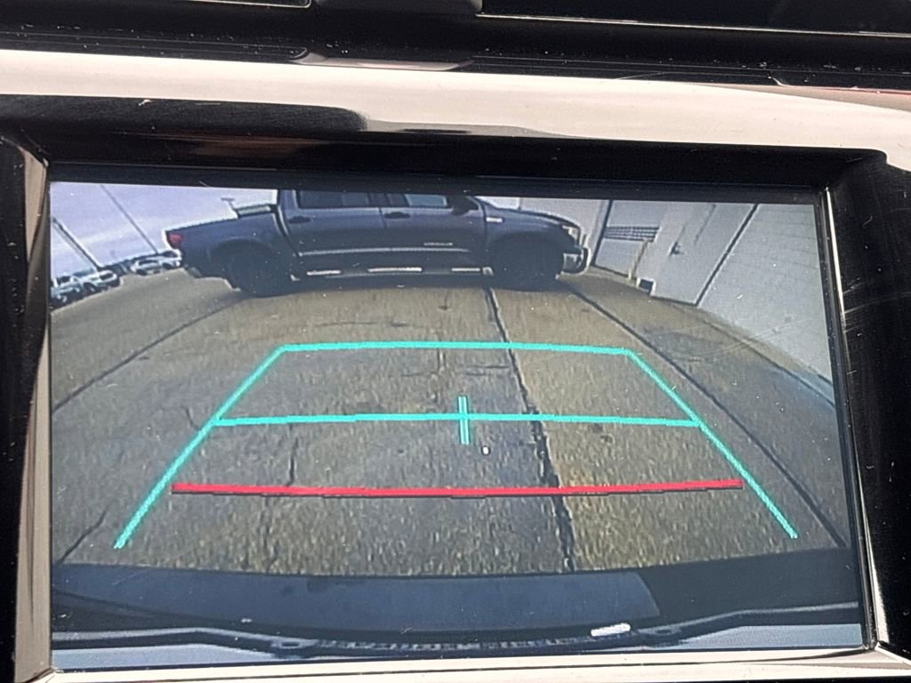 Used 2020 Toyota Camry SE image 10