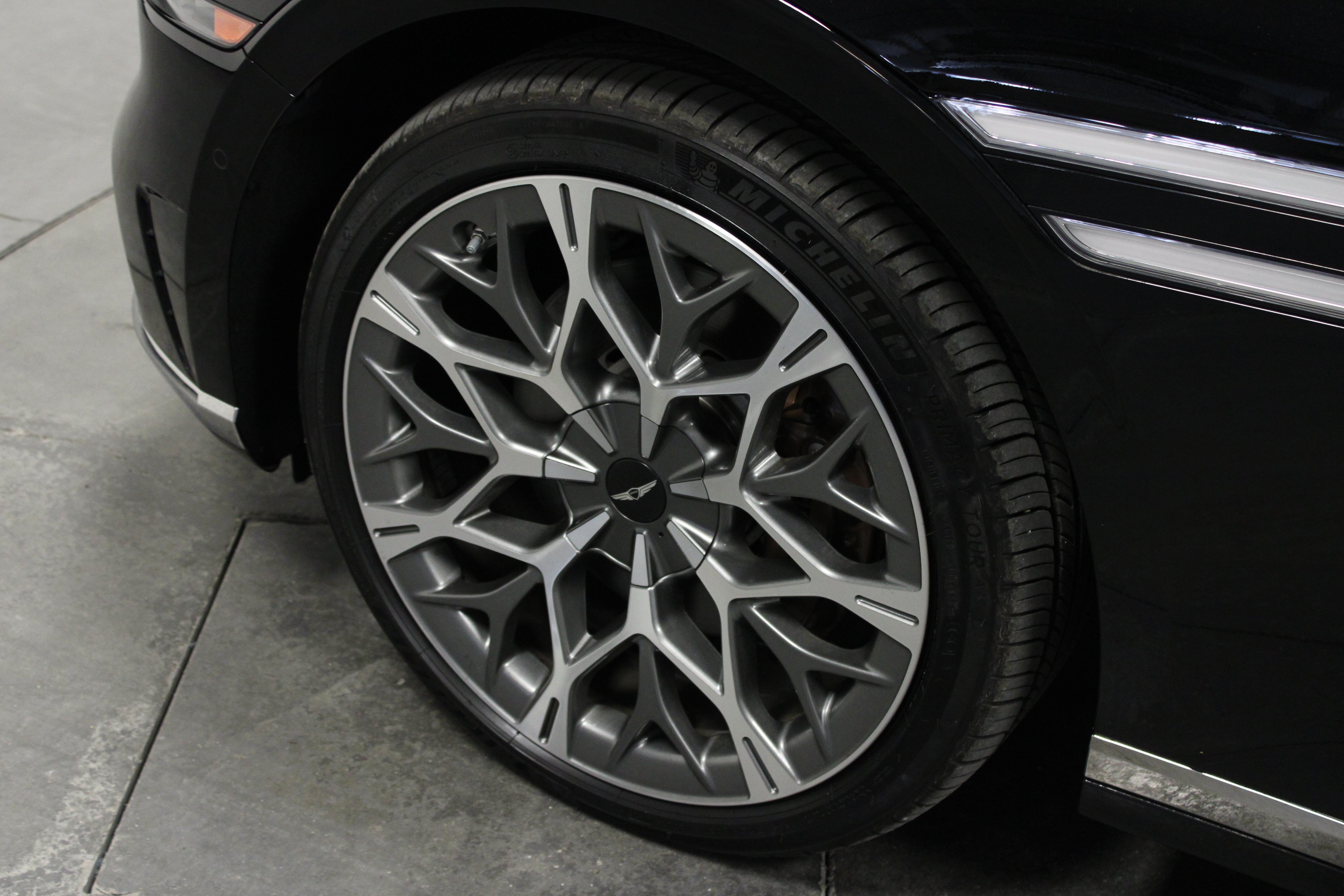 Used 2026 Genesis G90 3.5T AWD/4WD image 10