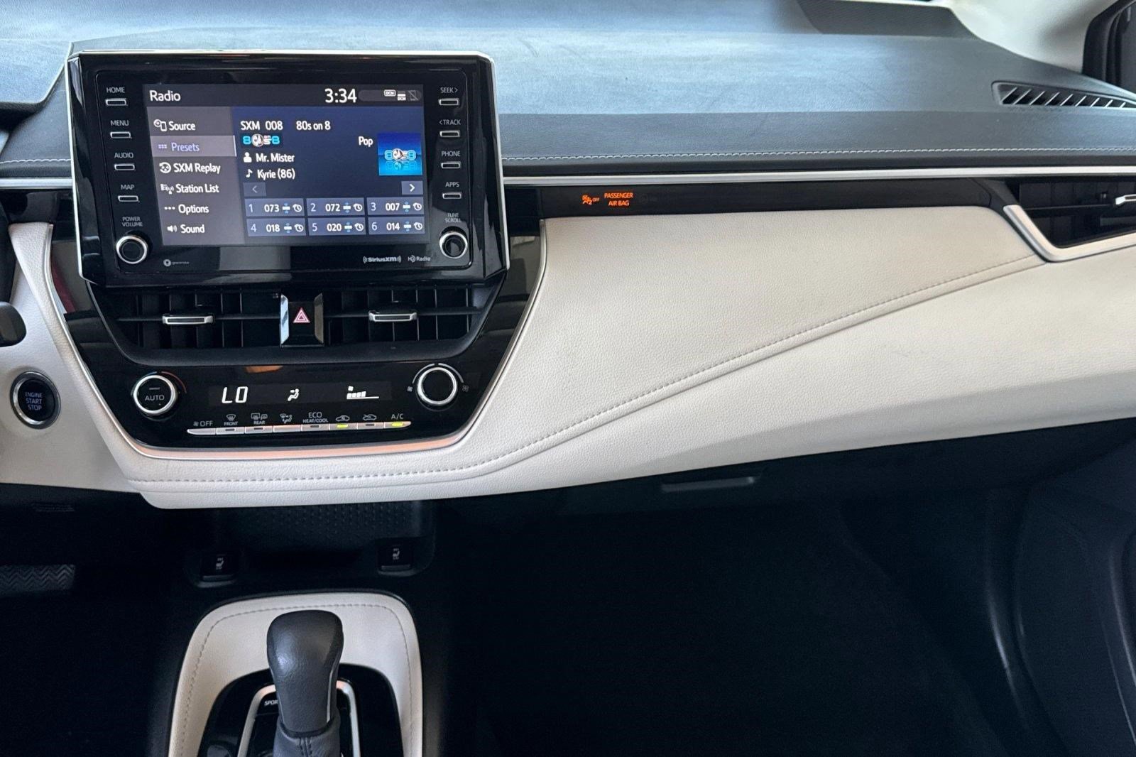 Used 2020 Toyota Corolla XLE image 28