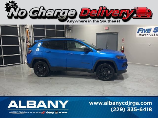 New 2026 Jeep Compass Latitude AWD/4WD image 1