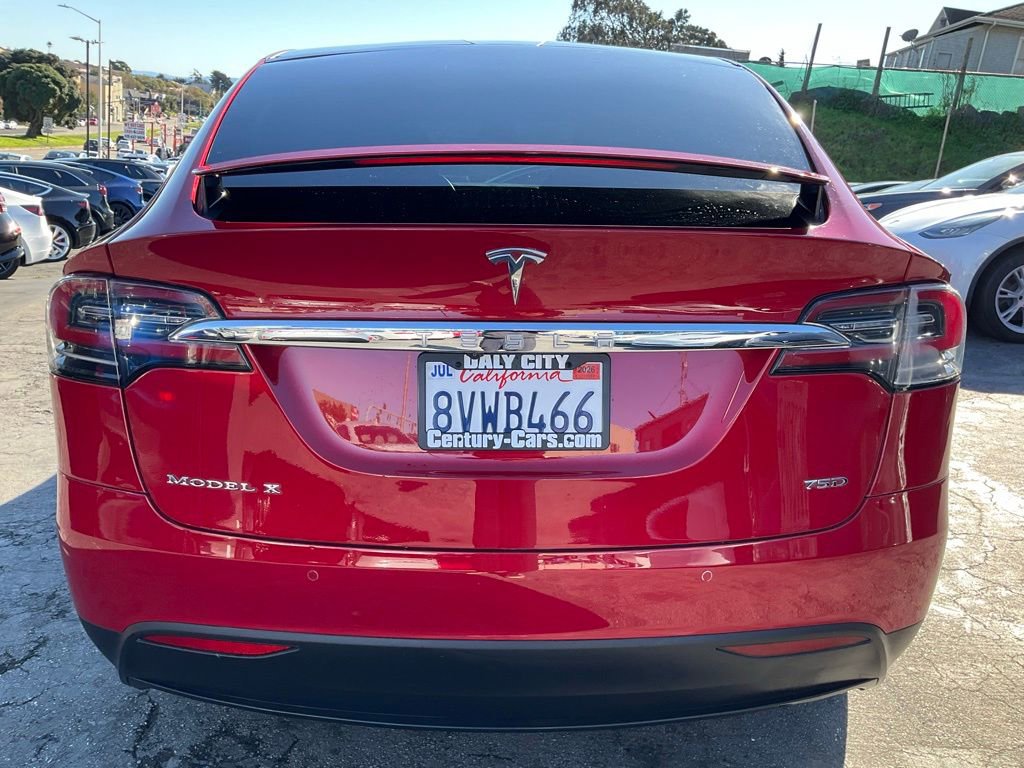 Used 2017 Tesla Model X 75D image 4