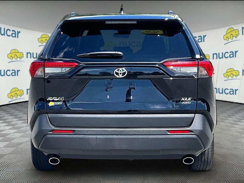 Used 2025 Toyota RAV4 XLE AWD/4WD image 5