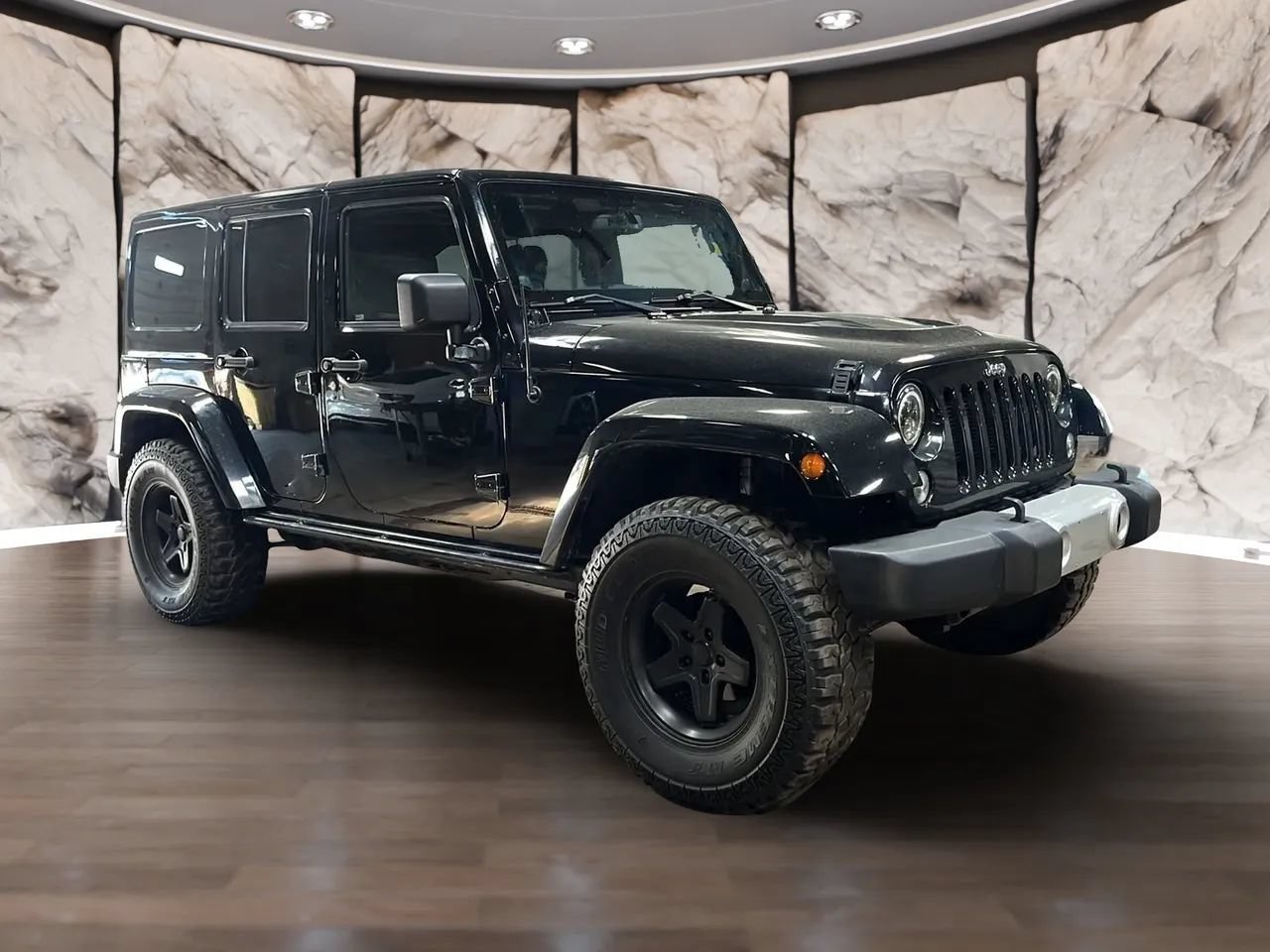 Used 2014 Jeep Wrangler Unlimited Sahara w/ Connectivity Group AWD/4WD image 11