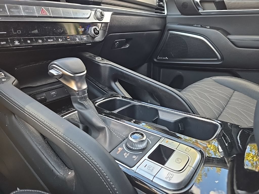 Certified 2024 Kia Telluride SX Prestige X-Line AWD/4WD image 26