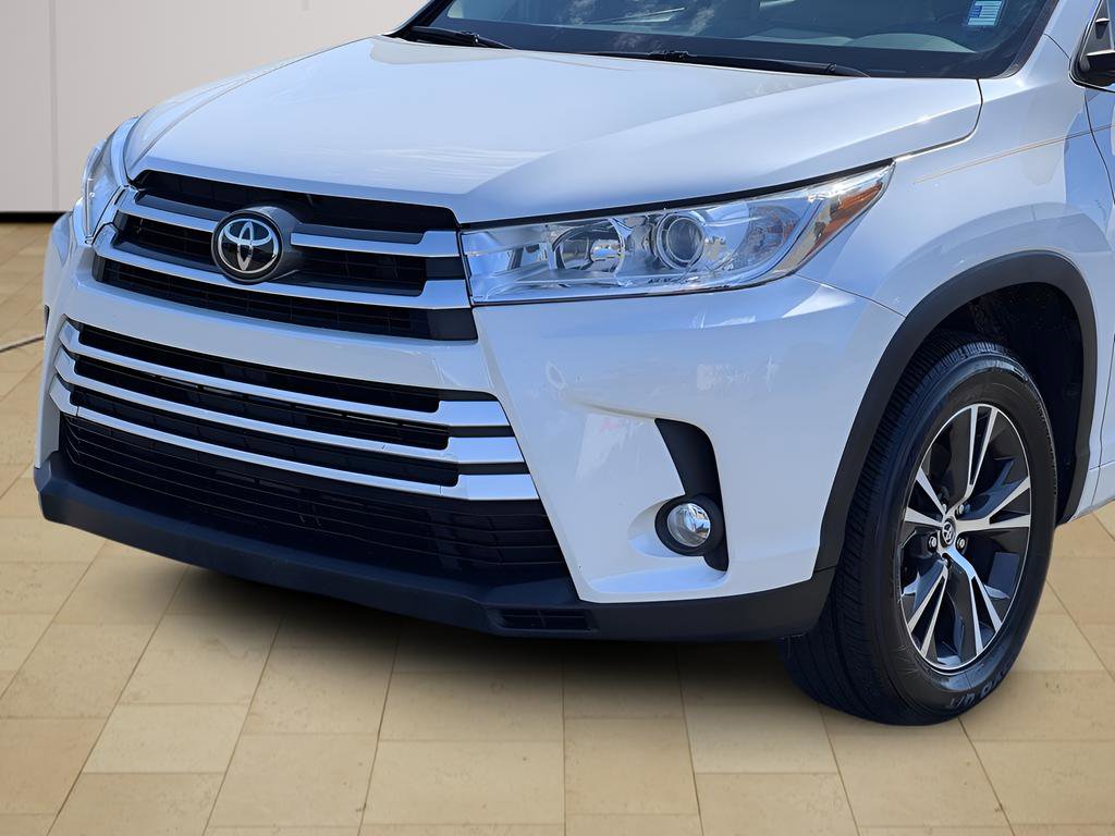 Used 2017 Toyota Highlander Plus FWD image 36