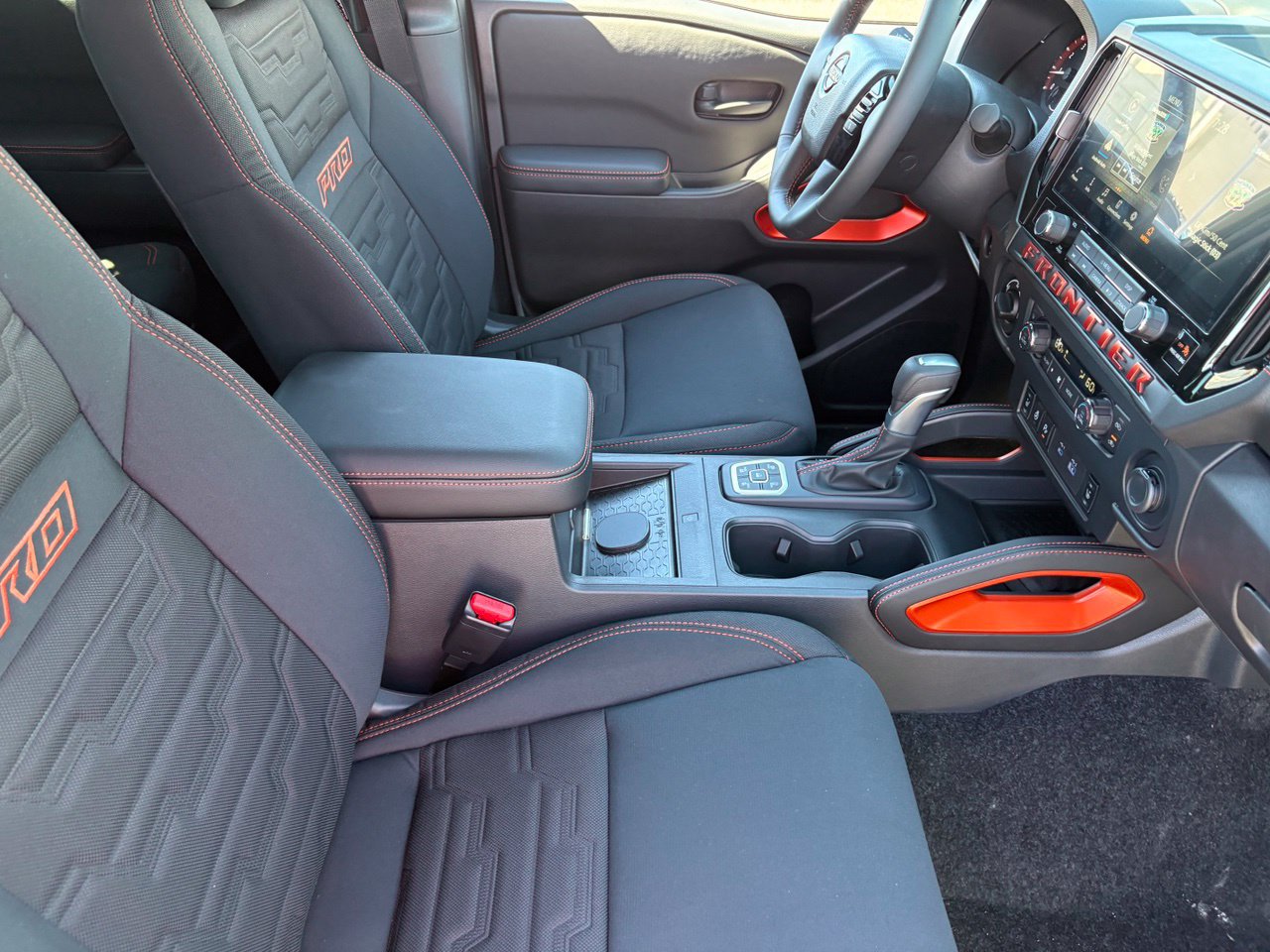 New 2027 Nissan Frontier PRO-4X AWD/4WD image 12
