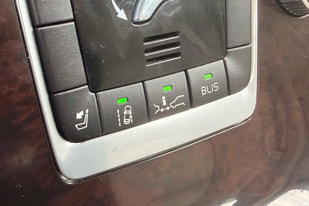 Used 2015 Volvo S80 T6 image 23