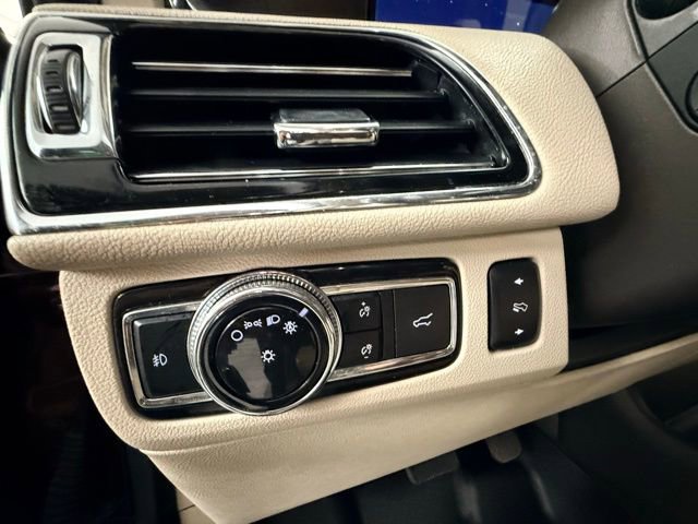Used 2019 Lincoln Navigator L Reserve image 20
