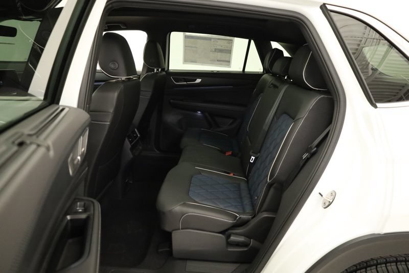 New 2026 Volkswagen Atlas Cross Sport SEL Premium R-Line AWD/4WD image 37