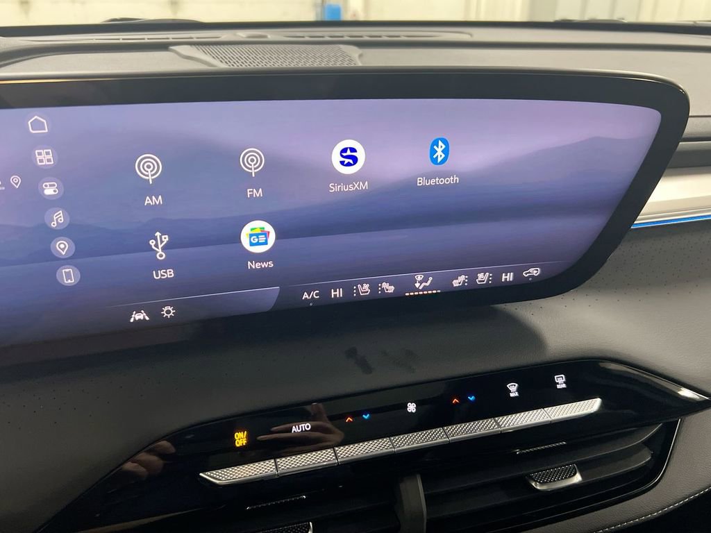 New 2026 Buick Enclave Avenir w/ Super Cruise Package image 13