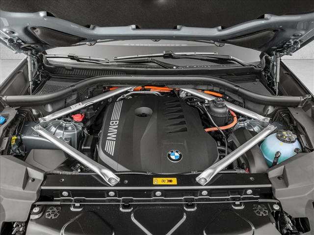 New 2026 BMW X5 xDrive50e w/ Executive Package AWD/4WD image 8