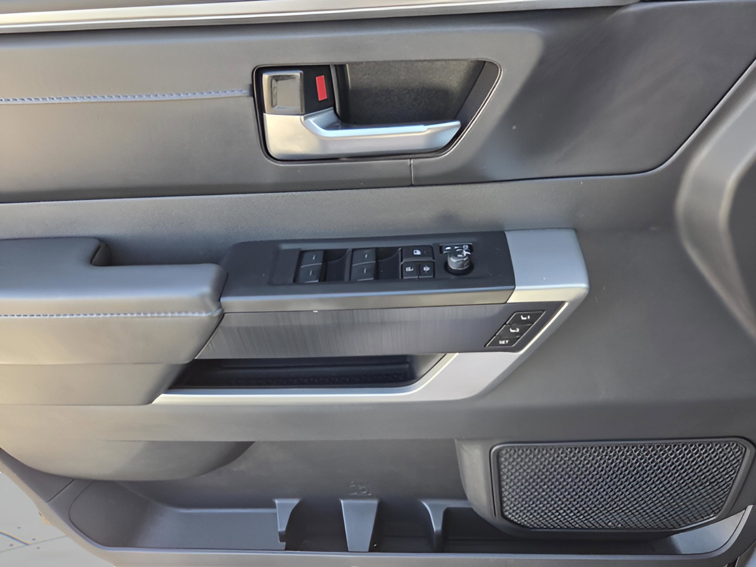 Certified 2024 Toyota Sequoia Platinum image 28