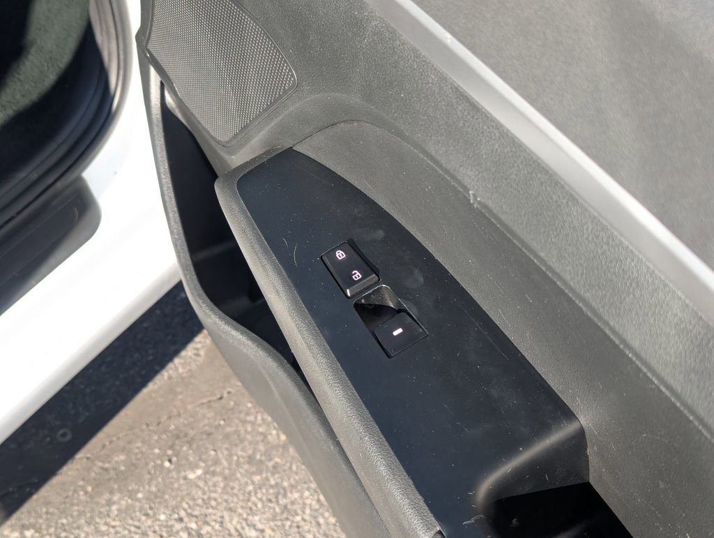 Used 2019 Hyundai Elantra SE w/ Cargo Package image 32