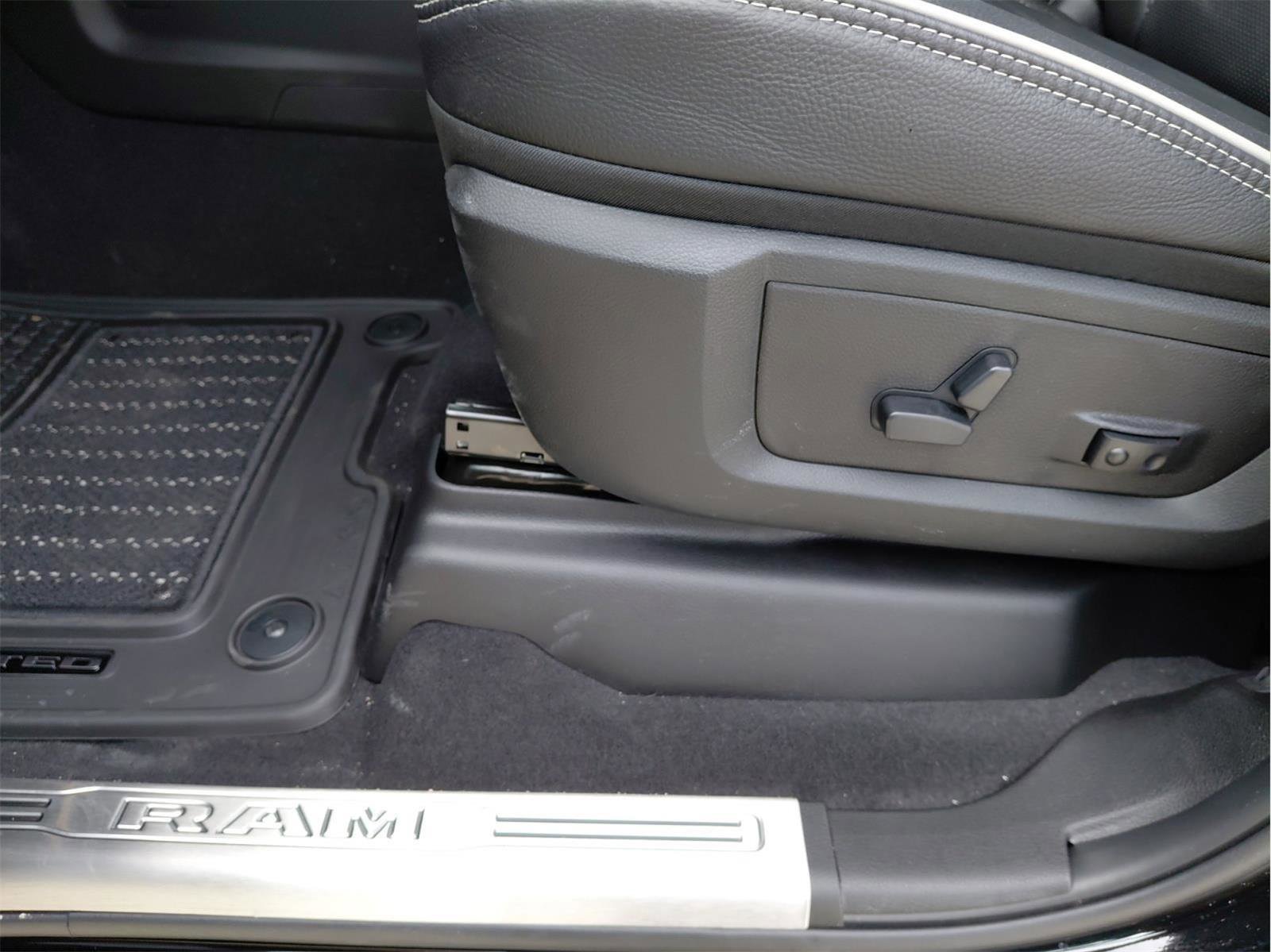 New 2026 RAM 2500 Limited image 30