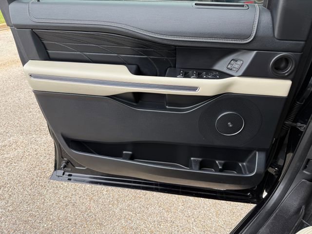 Used 2019 Ford Expedition Platinum image 22