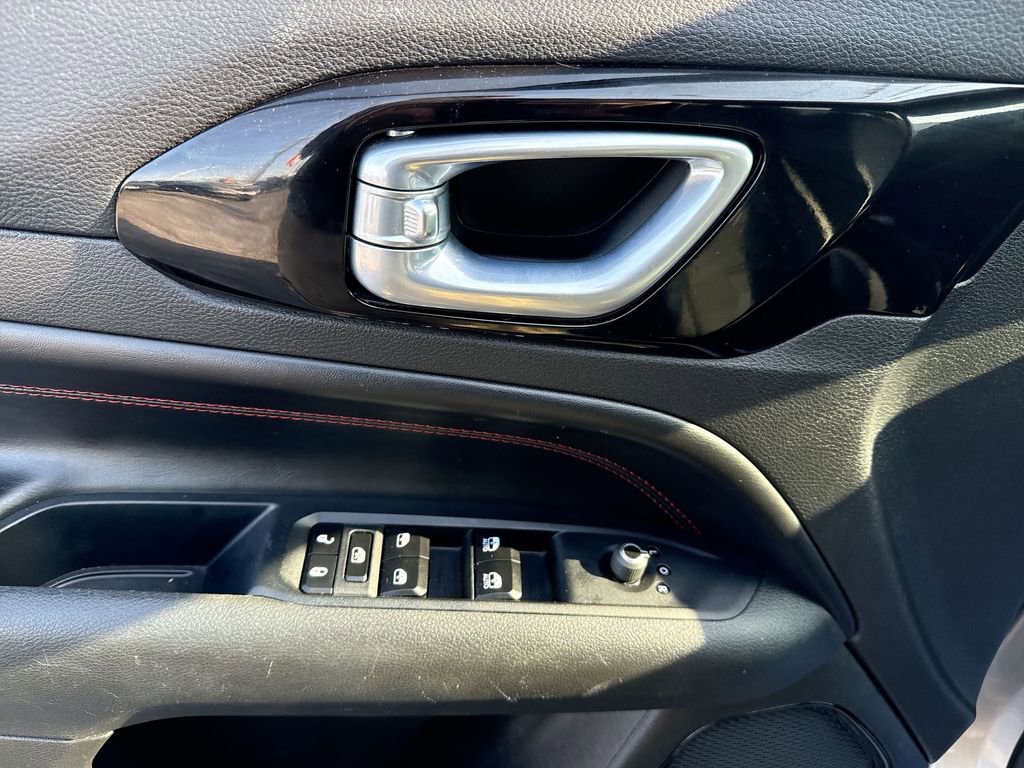 Used 2024 Jeep Compass Trailhawk image 24