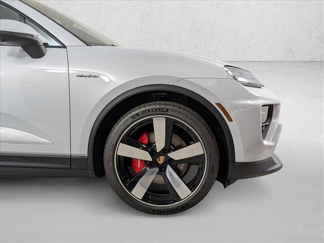 New 2026 Porsche Macan 4S Electric image 11
