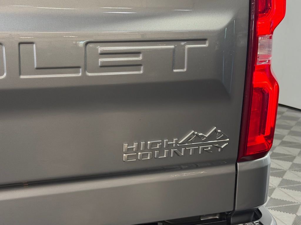 Used 2024 Chevrolet Silverado 1500 High Country w/ High Country Premium Package image 14