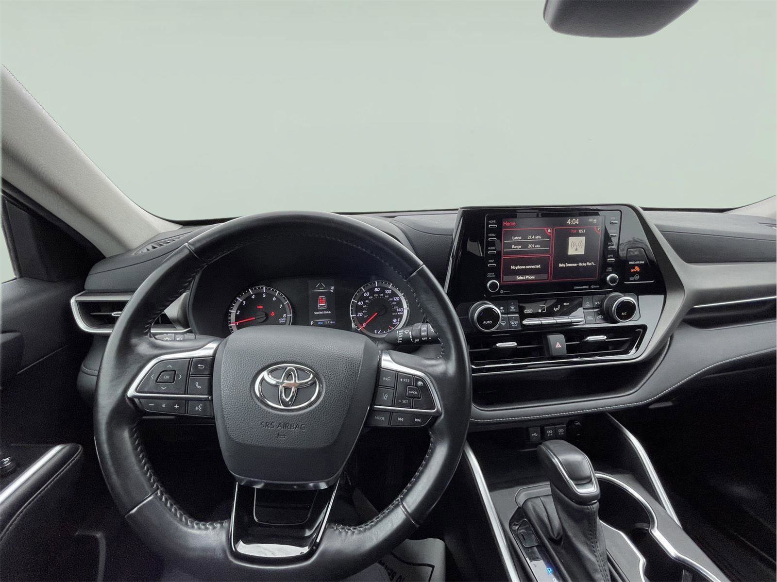 Used 2021 Toyota Highlander LE image 28