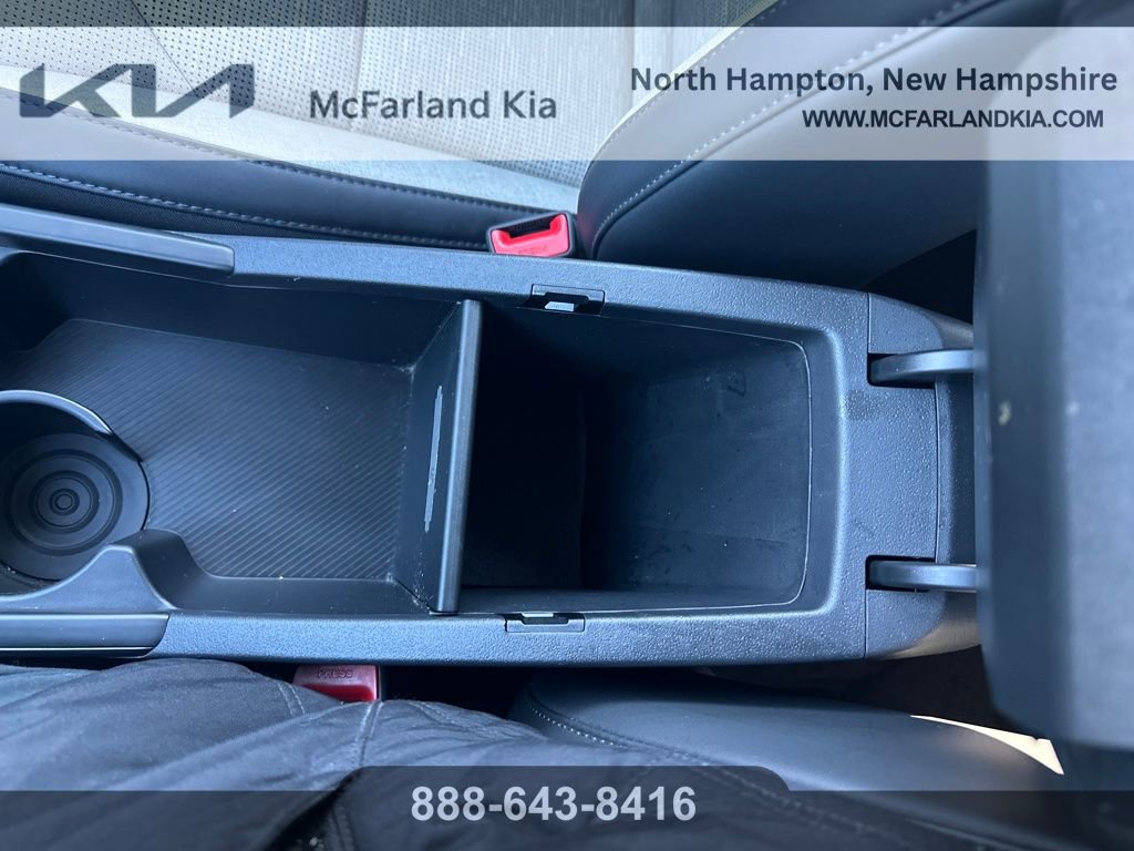 Used 2024 Kia Niro SX image 29