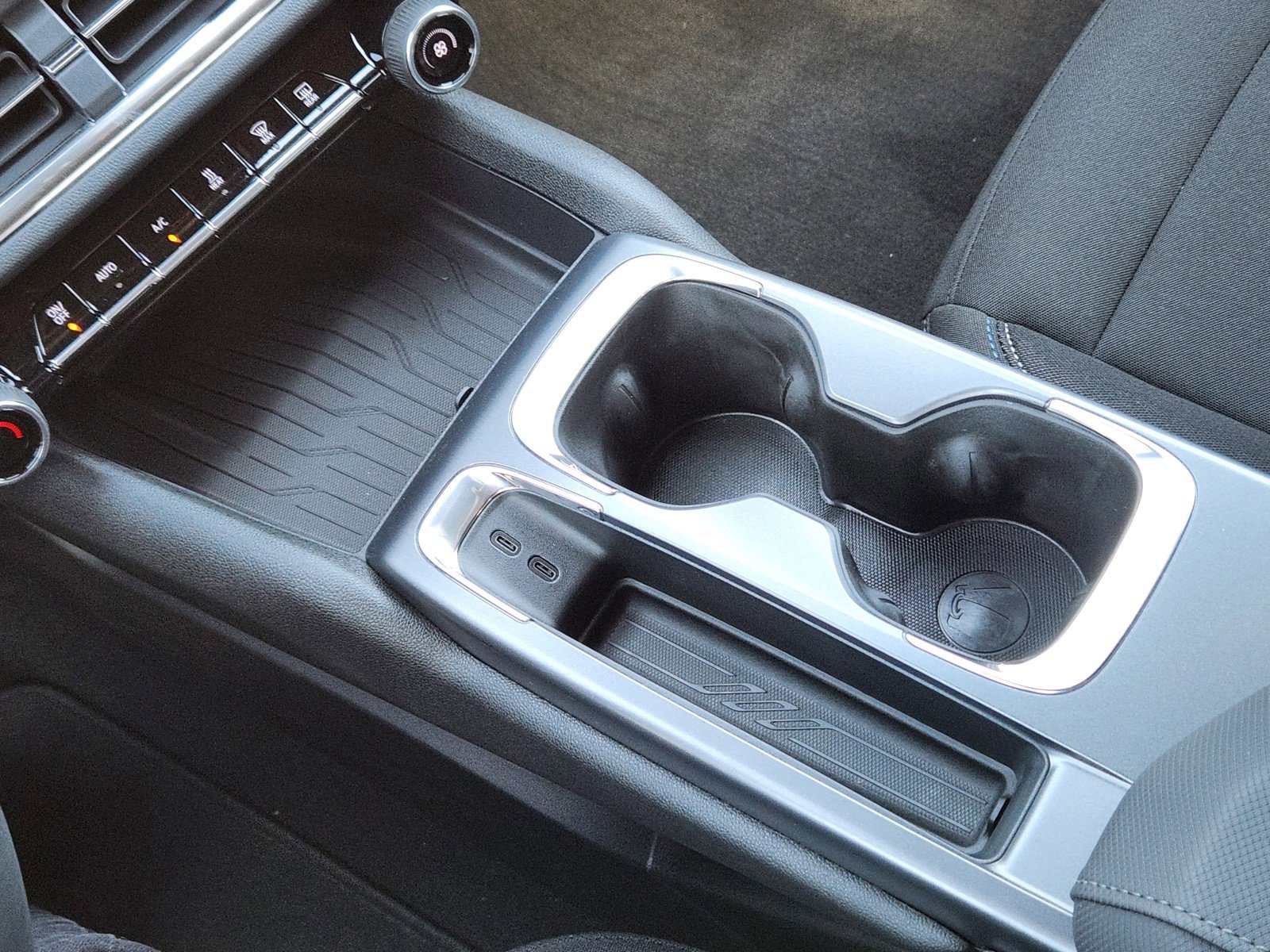 New 2026 Chevrolet Equinox EV LT w/ Comfort Package image 16