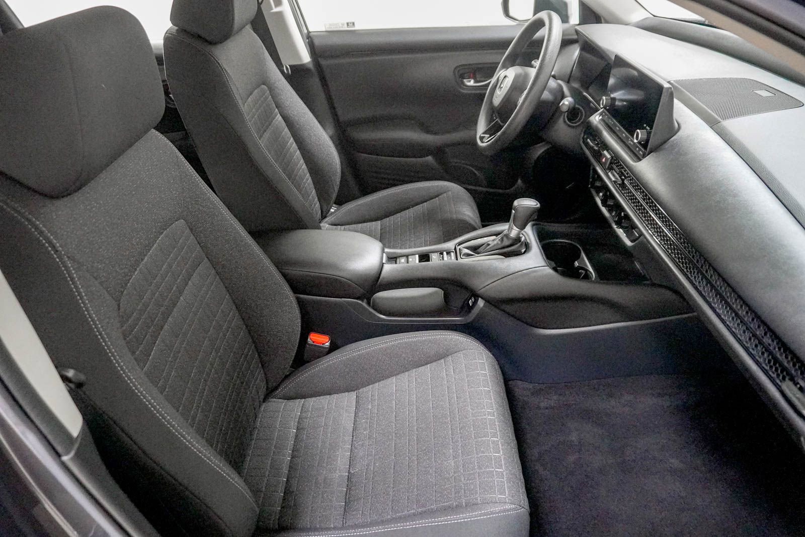 Used 2023 Honda HR-V LX image 29