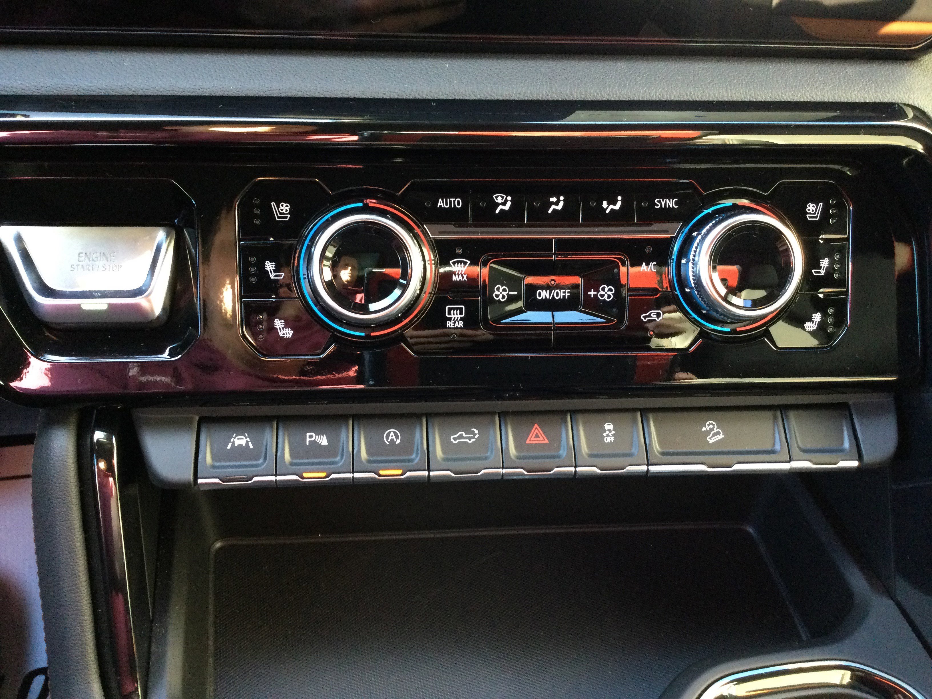 New 2026 GMC Sierra 1500 AT4 w/ AT4 Premium Package image 14