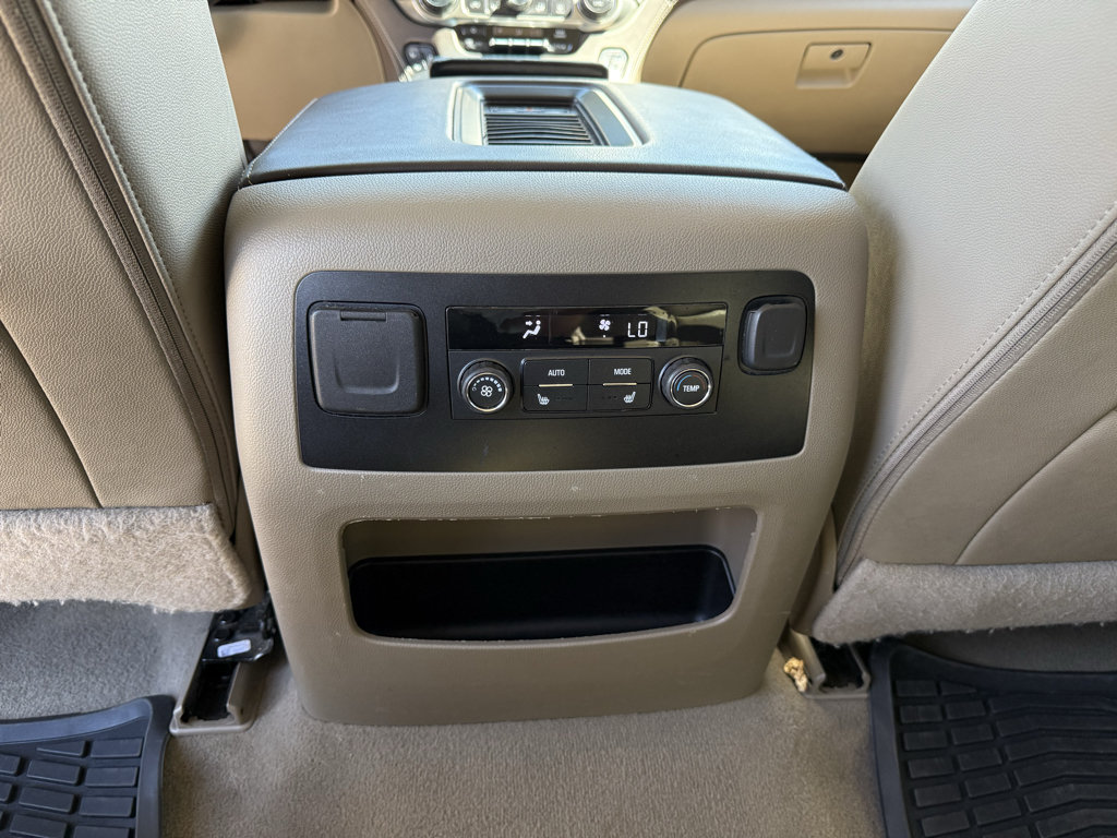 Used 2020 Chevrolet Tahoe Premier AWD/4WD image 29