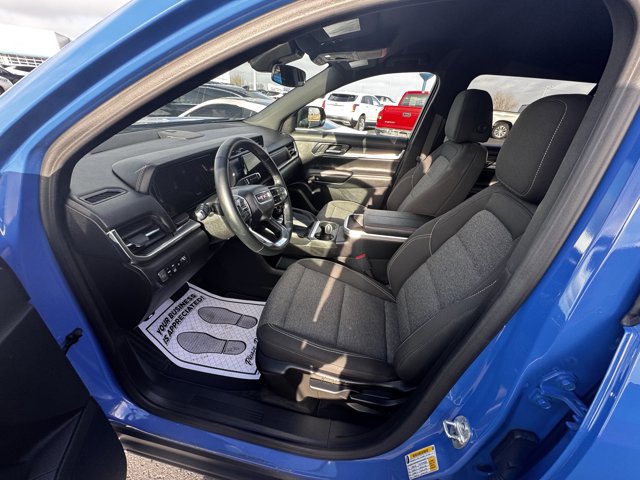 Used 2025 GMC Terrain Elevation image 6