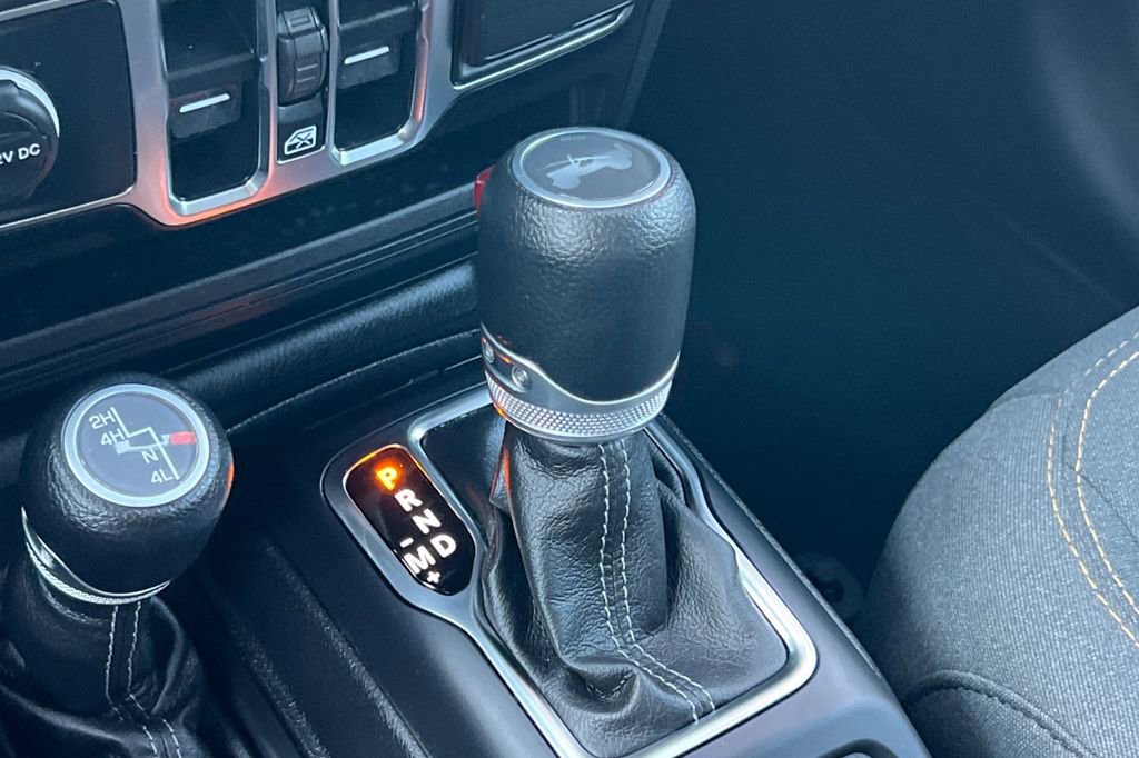 Used 2024 Jeep Wrangler Sport S image 20