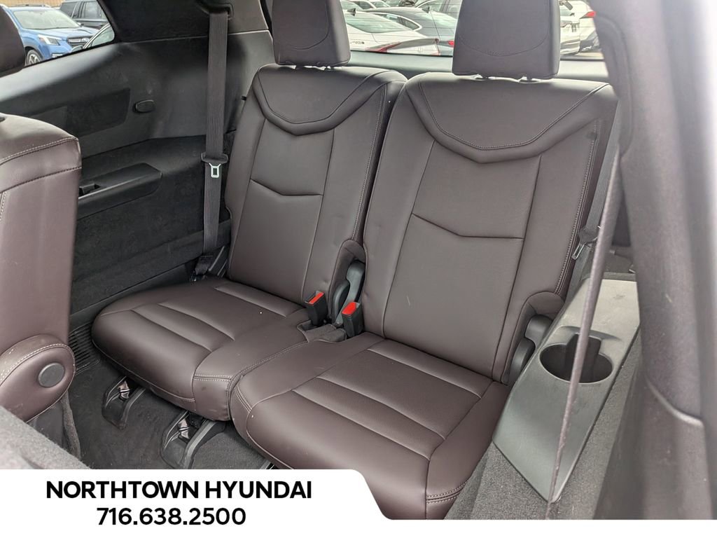 Used 2023 Cadillac XT6 Premium Luxury image 32