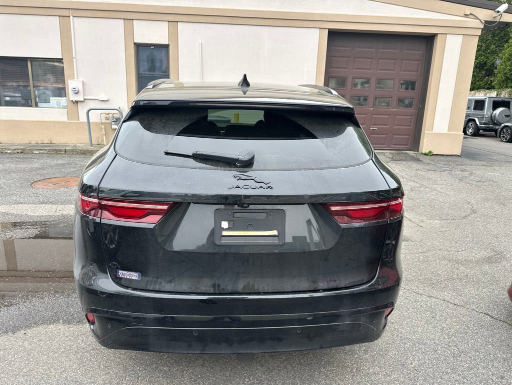 Used 2025 Jaguar F-PACE R-Dynamic S AWD/4WD image 6