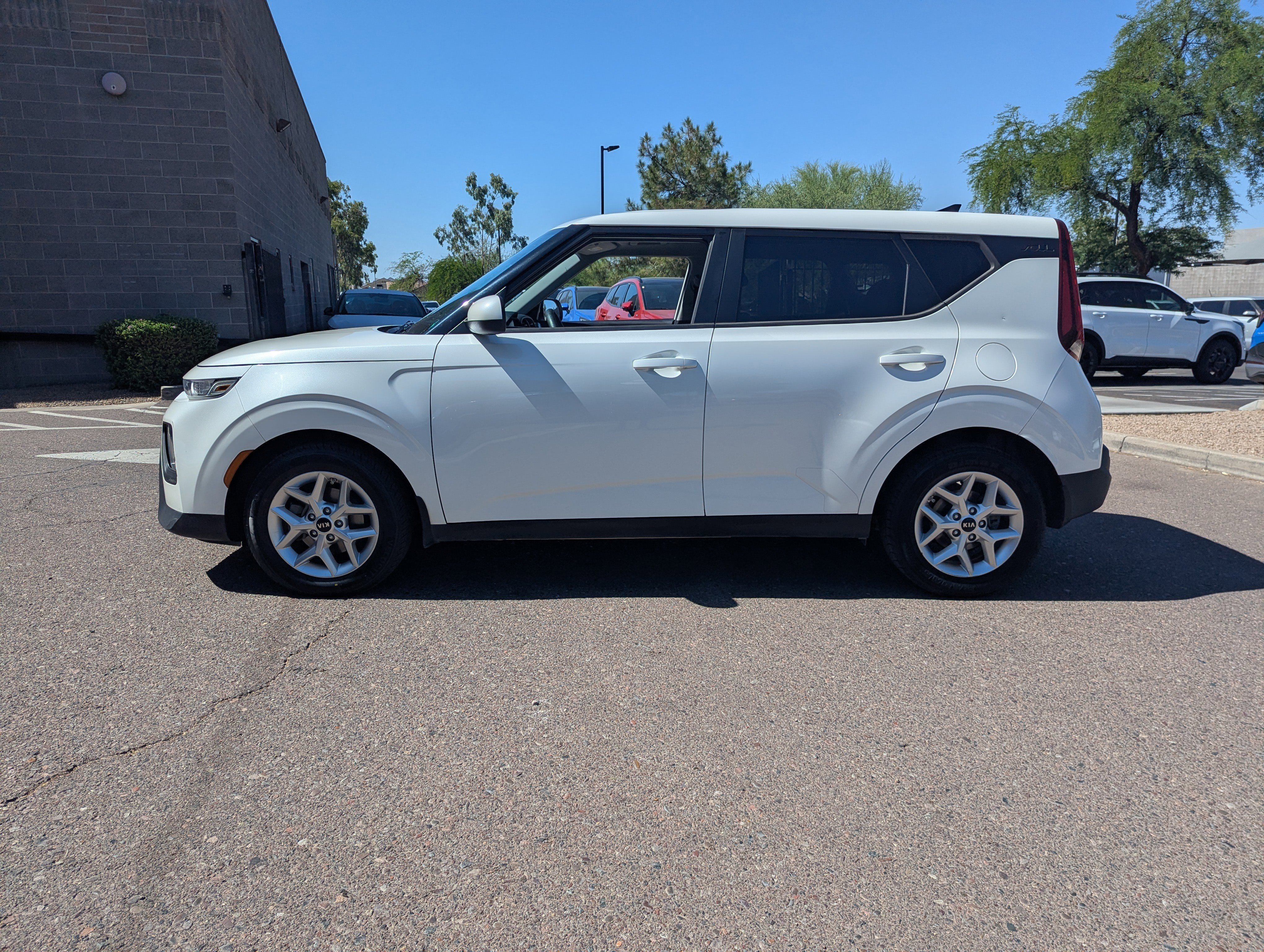 Certified 2021 Kia Soul S FWD image 5