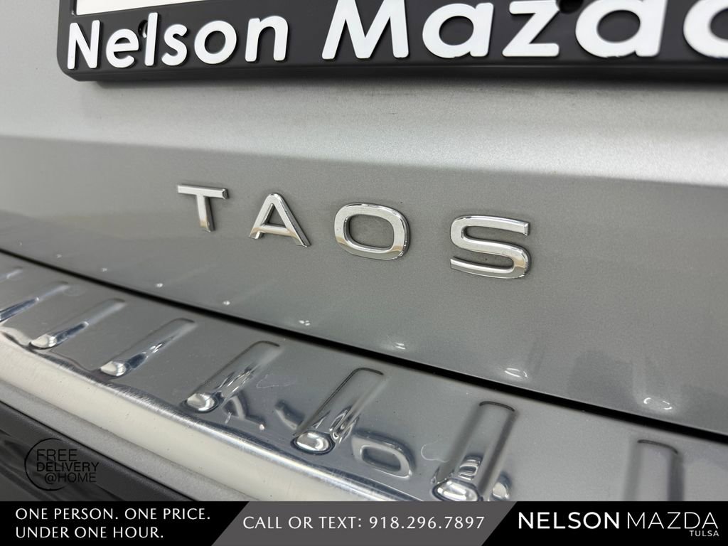 Used 2022 Volkswagen Taos SE image 15