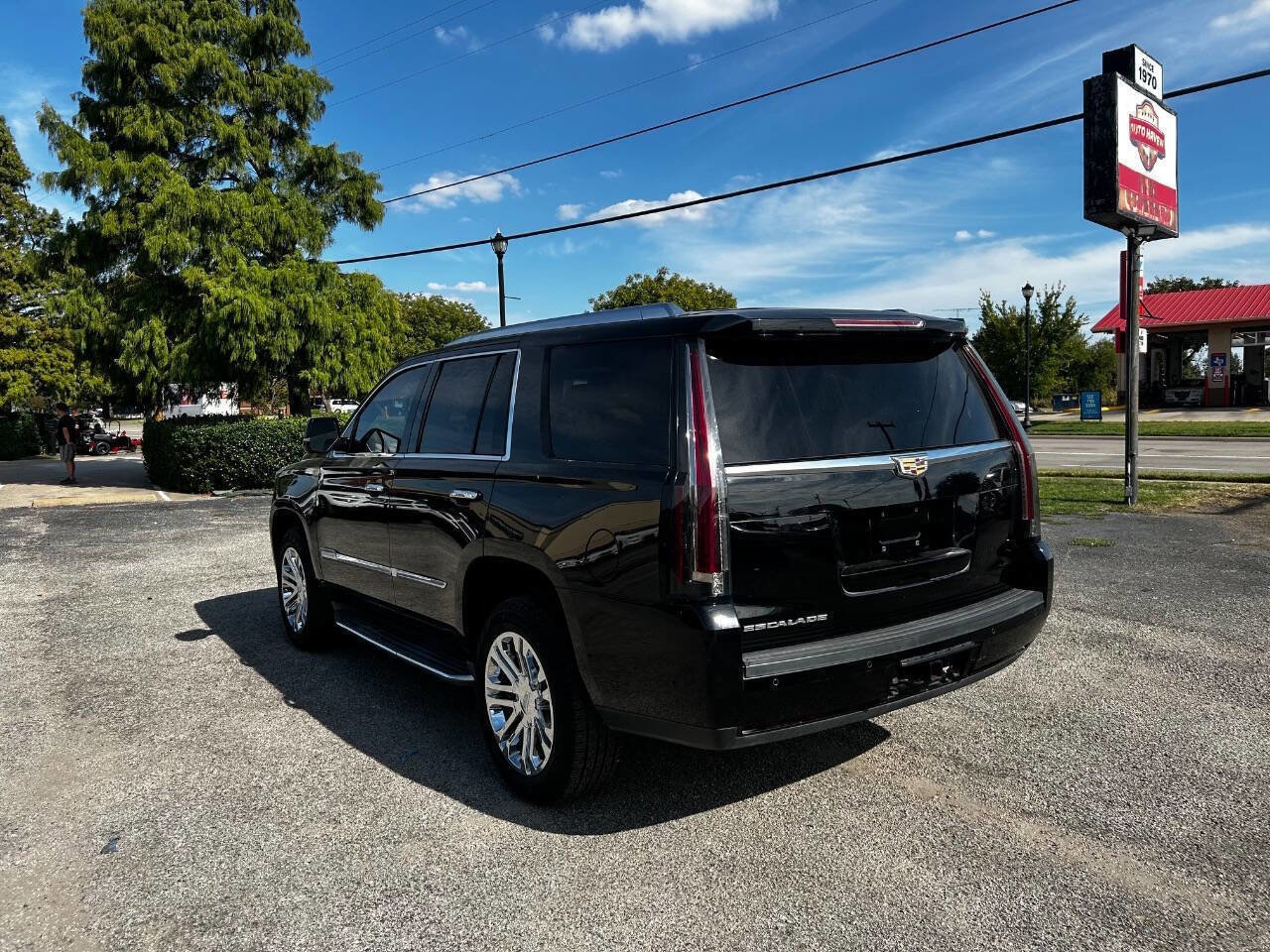 Used 2017 Cadillac Escalade 2WD image 7