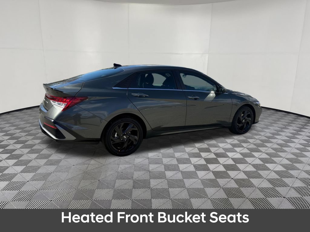 New 2026 Hyundai Elantra SEL Sport Premium FWD image 7