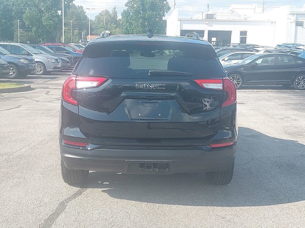 Used 2023 GMC Terrain SLE w/ Elevation Edition AWD/4WD image 6