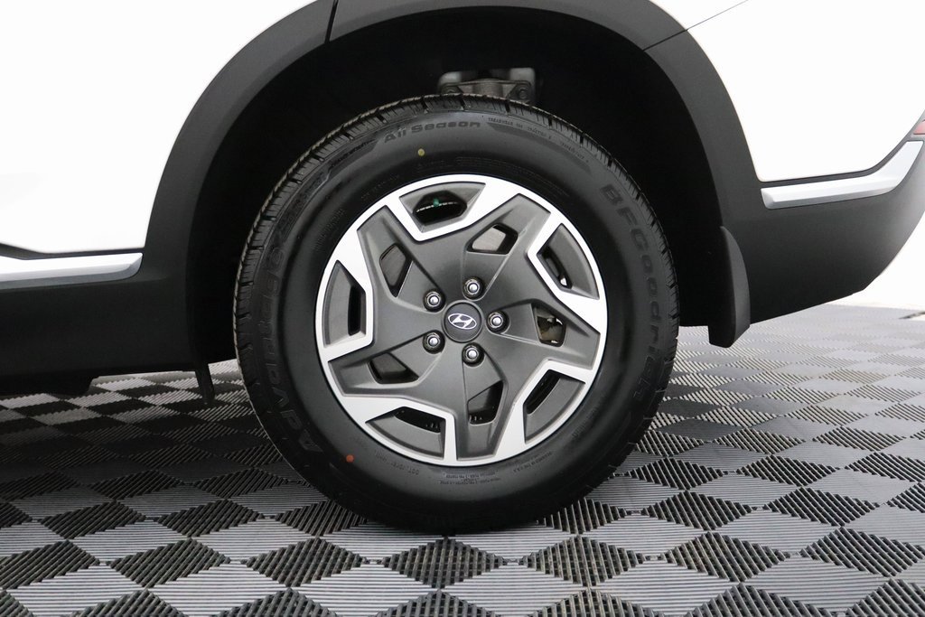 Used 2022 Hyundai Santa Fe Blue image 4