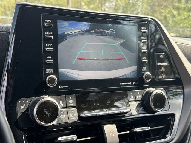 Used 2021 Toyota Highlander XLE image 17