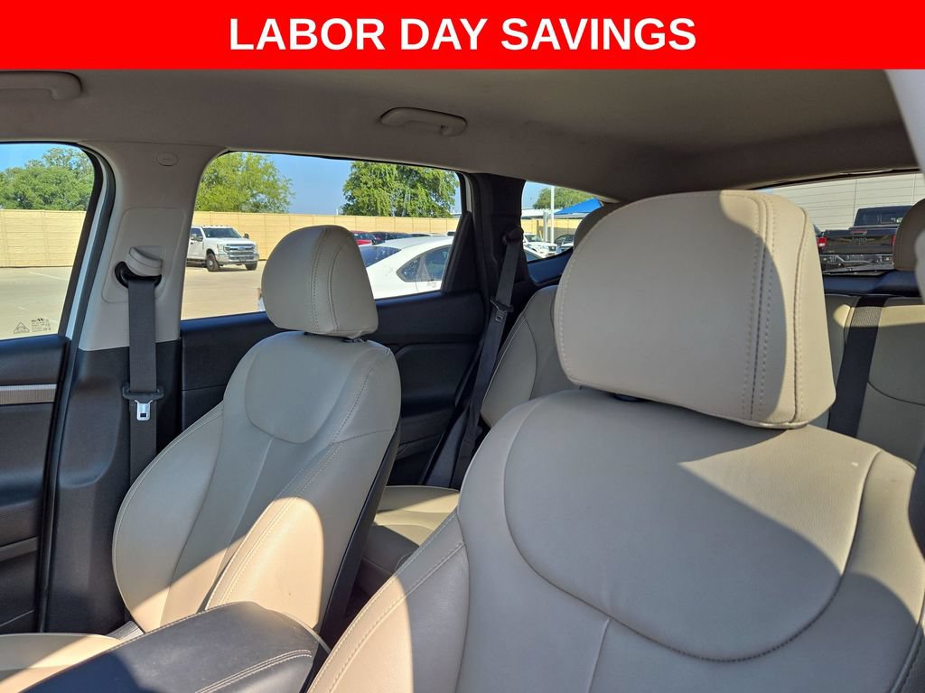 Used 2019 Hyundai Santa Fe SEL FWD image 9