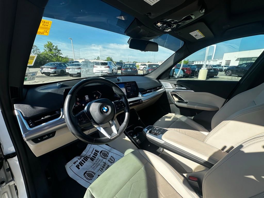 Certified 2023 BMW X1 xDrive28i w/ Premium Package image 9