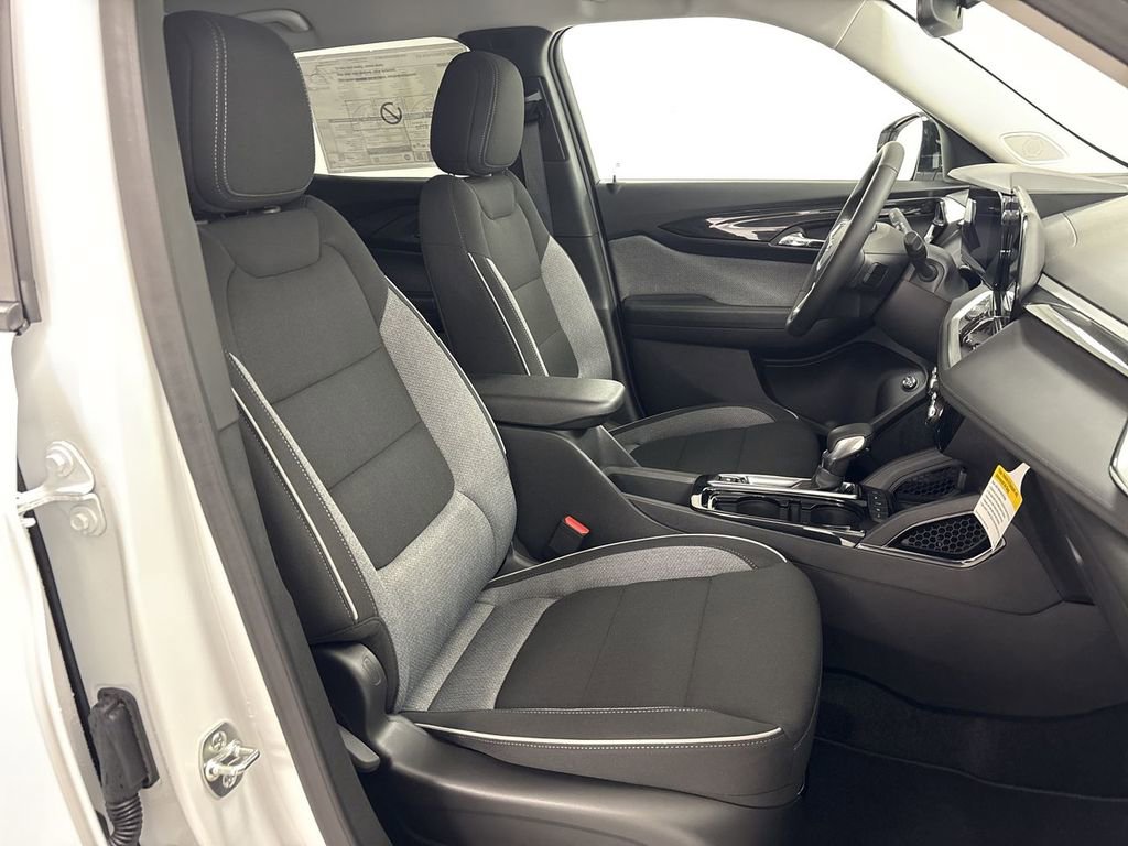 New 2026 Chevrolet TrailBlazer LT w/ Convenience Package AWD/4WD image 18