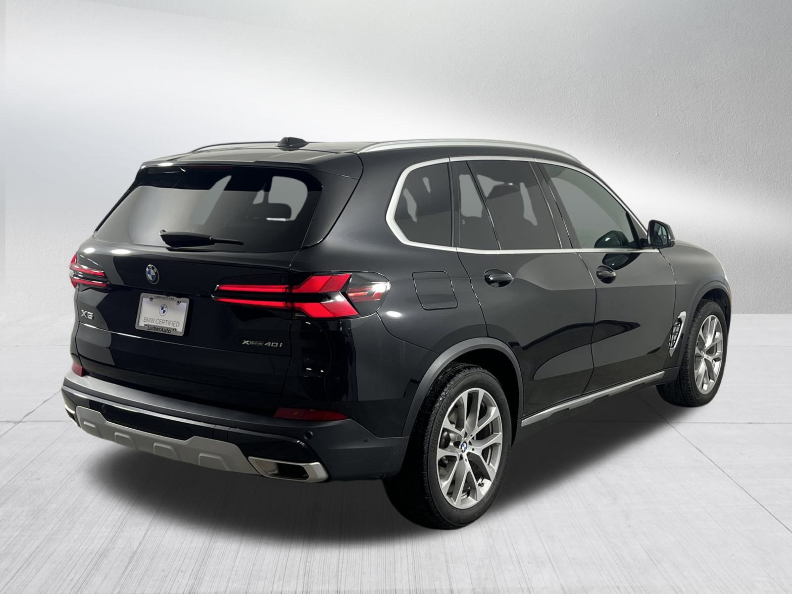 Certified 2025 BMW X5 xDrive40i w/ Premium Package image 7